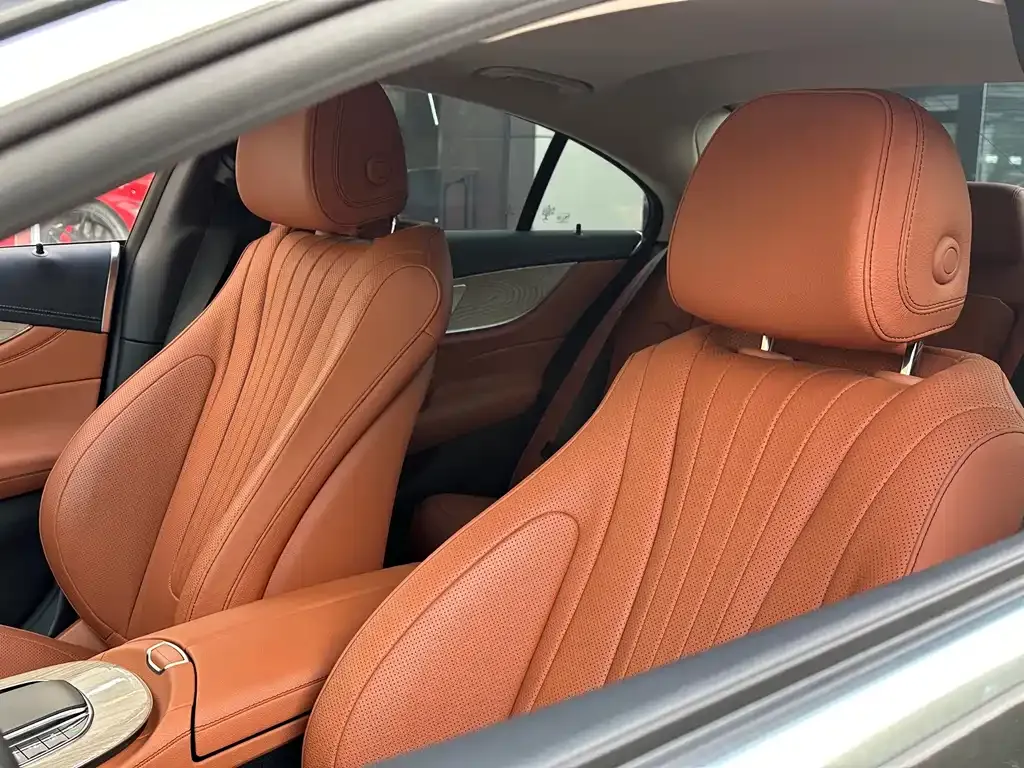 Mercedes-Benz CLS — фото 7