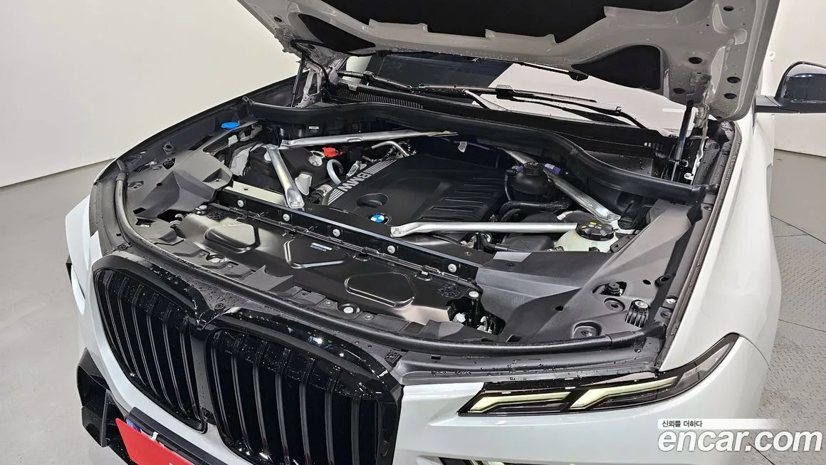 BMW X7 — фото 2