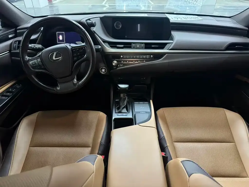 Lexus ES 2021 из CN, фото 6