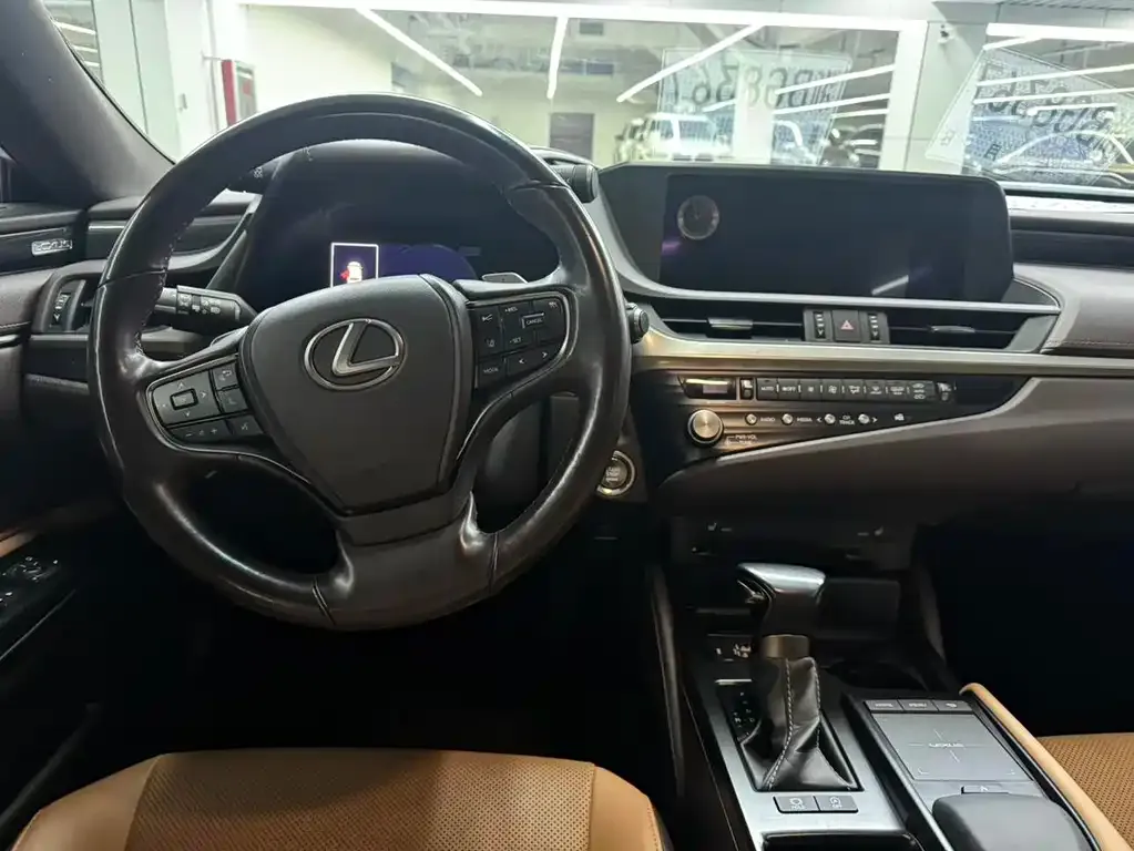 Lexus ES 2021 из CN, фото 8
