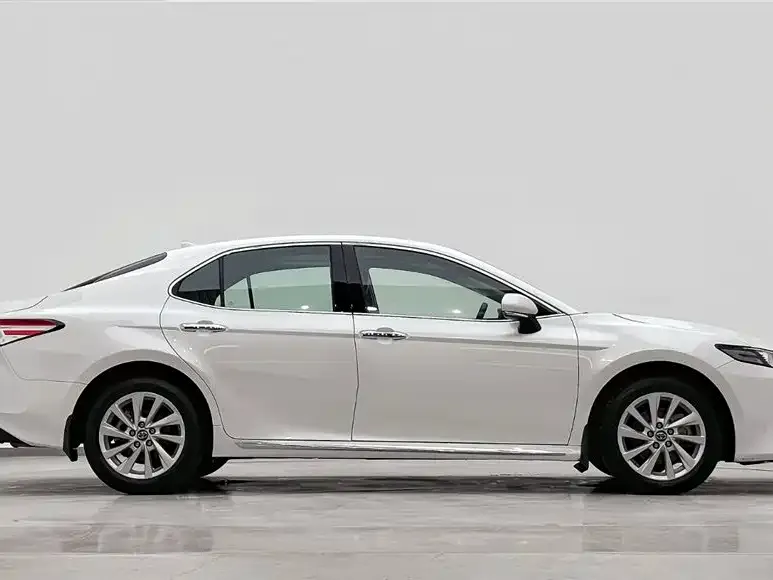 Toyota Camry 2023 из CN, фото 6