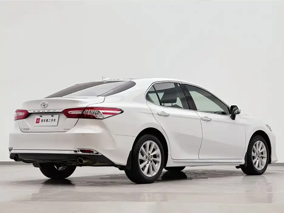 Toyota Camry 2023 из CN, фото 8