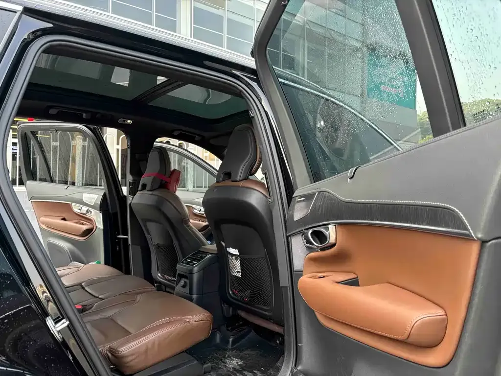 Volvo XC90 PHEV 2022 из CN, фото 4