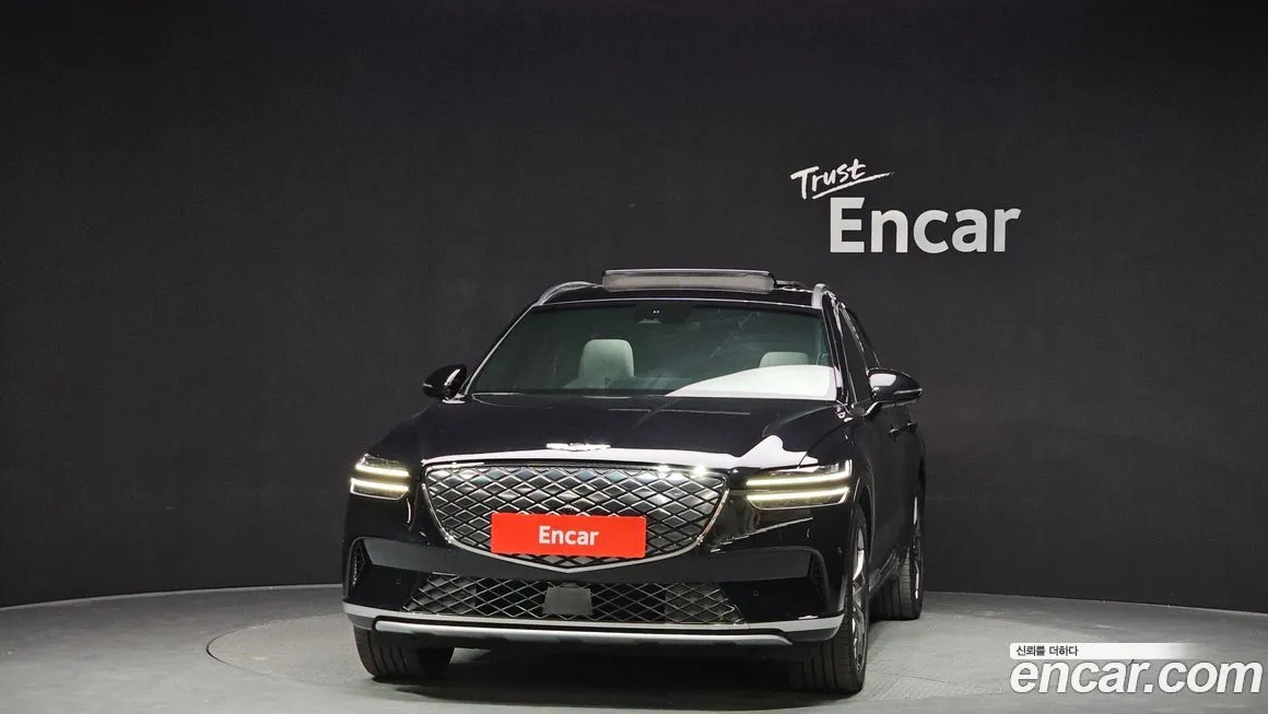 Genesis GV70 2024 из KR, фото 2