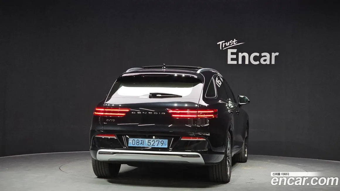 Genesis GV70 2024 из KR, фото 4