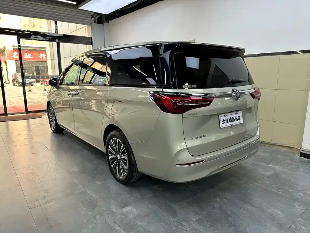 Buick GL8 2021 из CN, фото 2