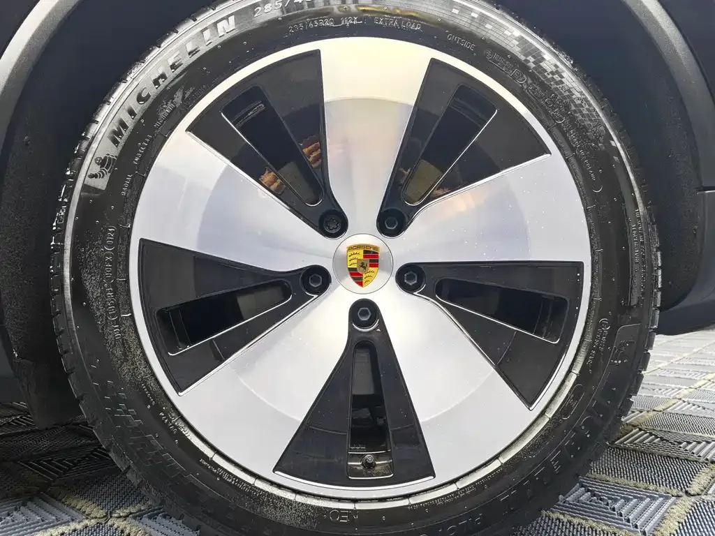 Porsche Macan EV 2024 из CN, фото 5