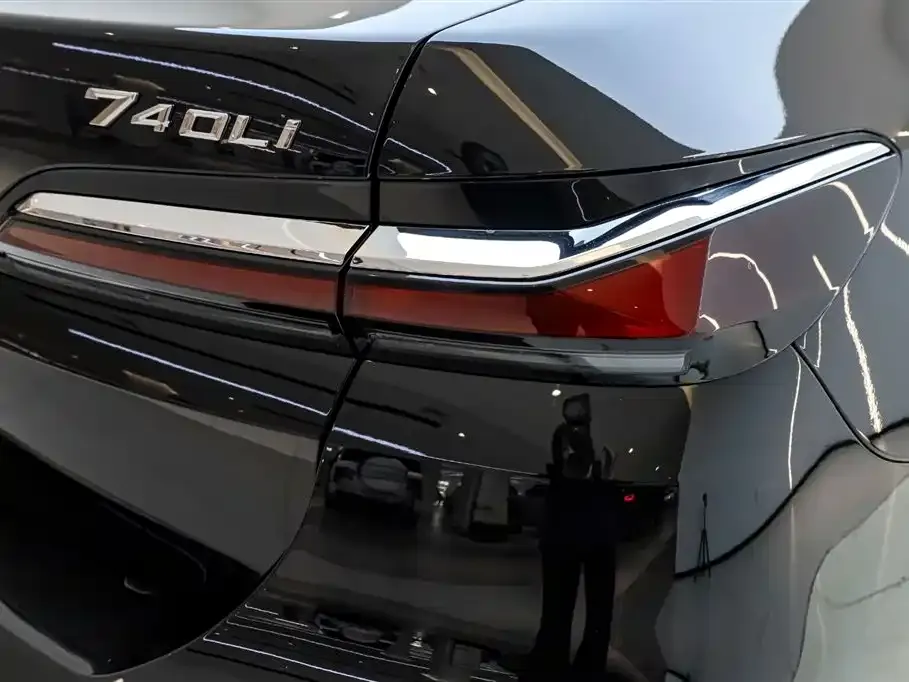 BMW 7 Series 2024 из CN, фото 5