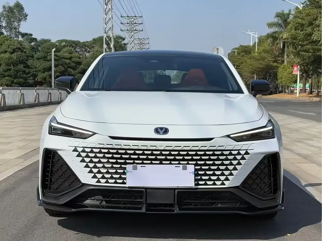 Changan UNI-V 2023 из CN, фото 6