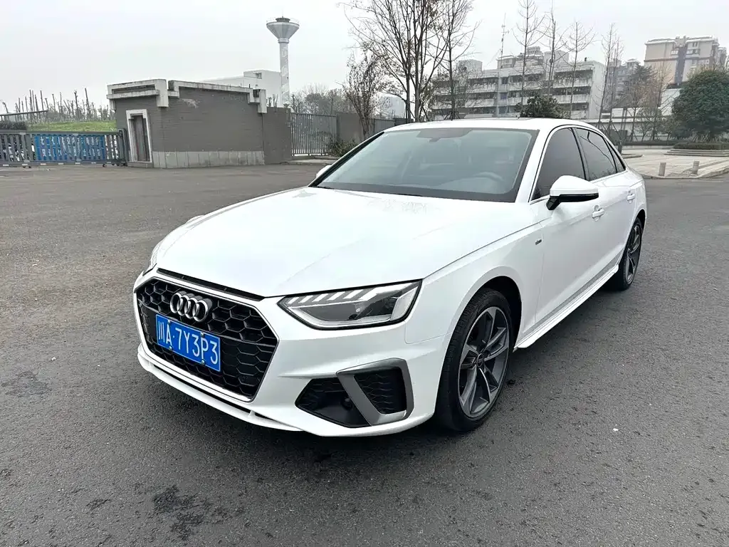 Audi A4L 2023 из CN, фото 1