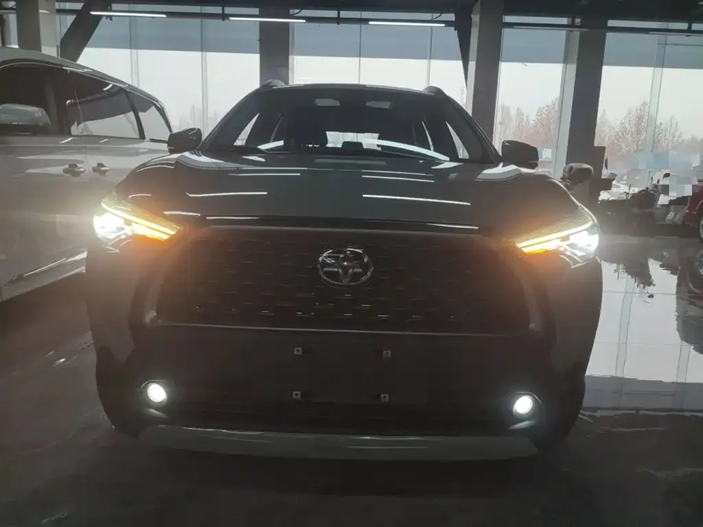 Toyota Corolla Cross 2022 из CN, фото 3