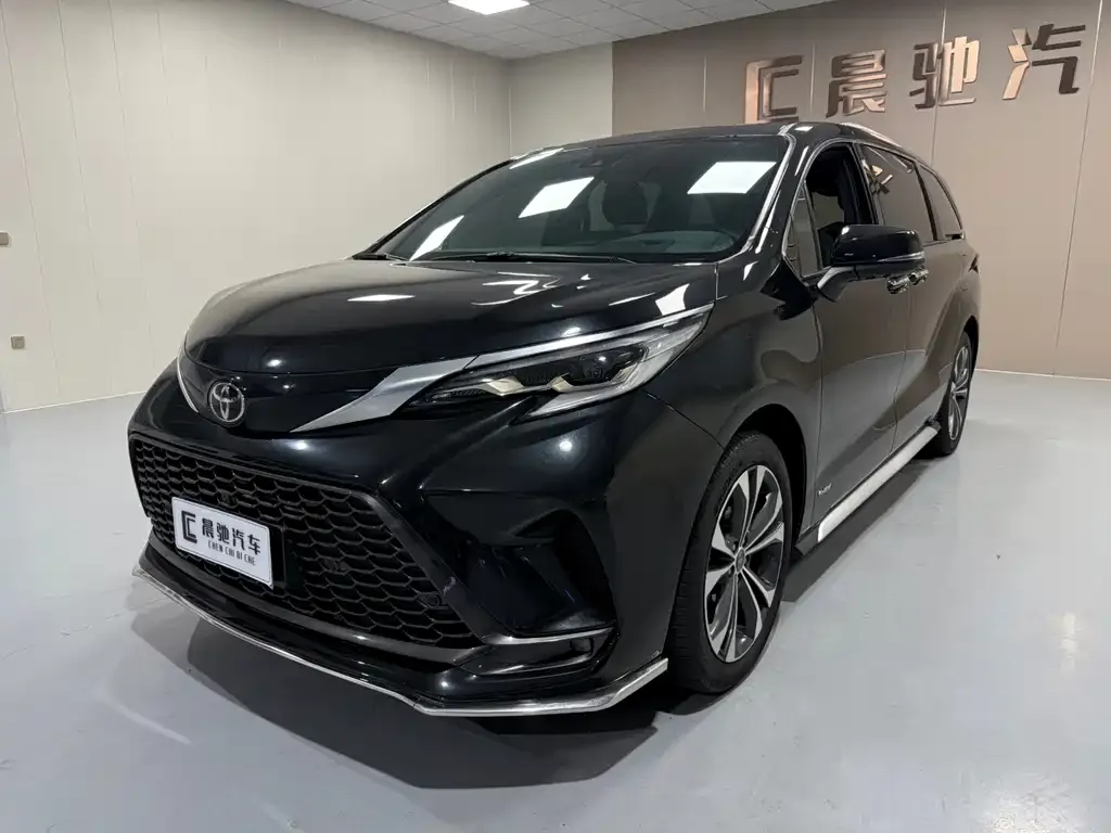 Toyota Granvia 2024 из CN, фото 1