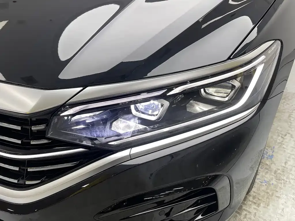 Volkswagen Passat 2024 из CN, фото 3