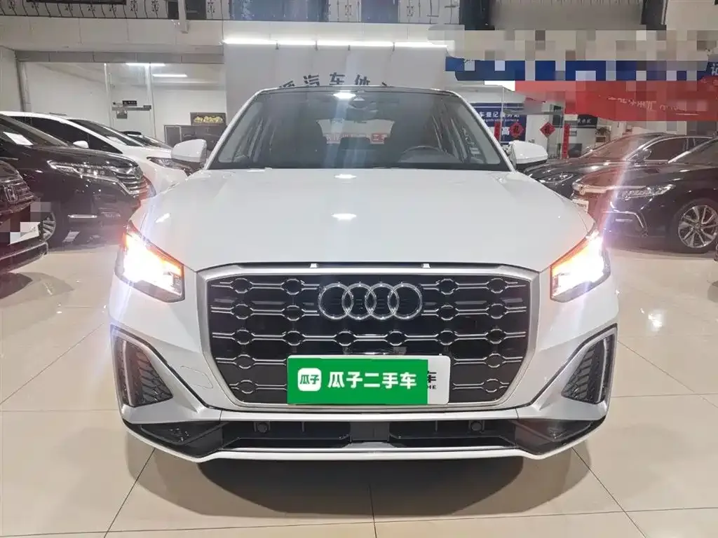 Audi Q2L 2024 из CN, фото 5