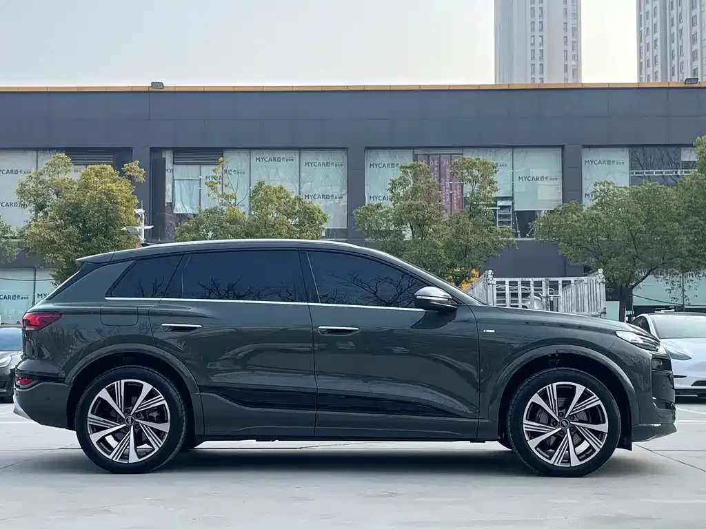 Audi Q6L e-tron 2025 из CN, фото 5