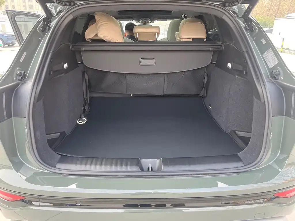 Audi Q6L e-tron 2025 из CN, фото 4