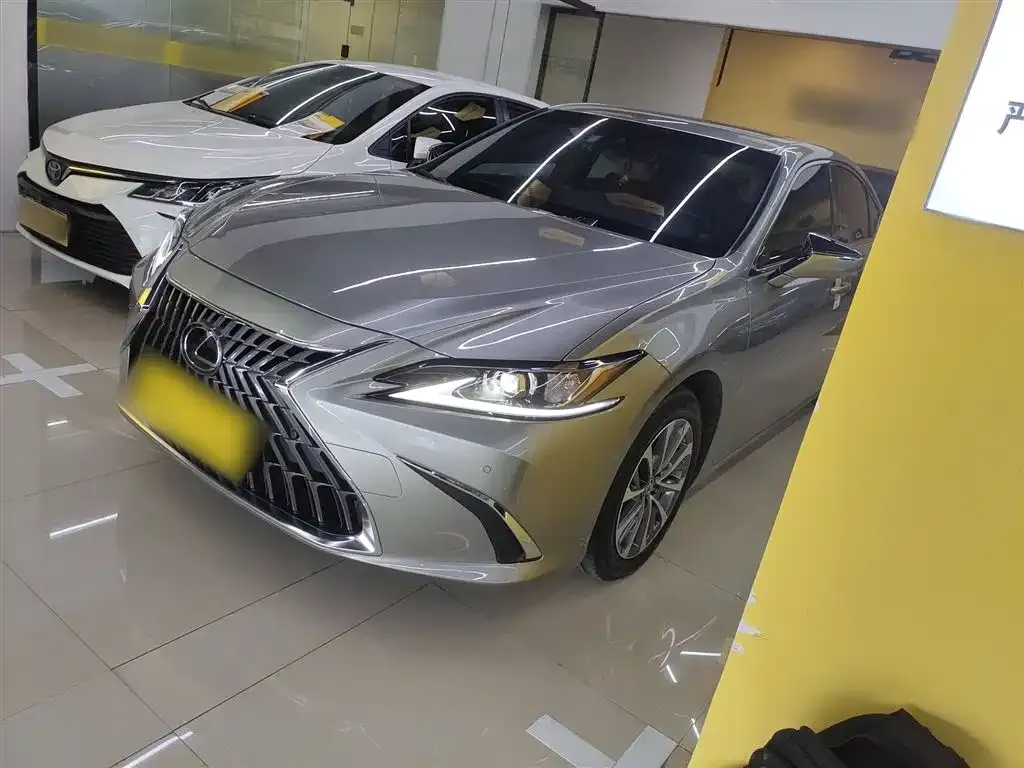 Lexus ES 2024 из CN, фото 1