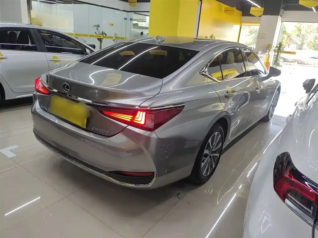 Lexus ES 2024 из CN, фото 9