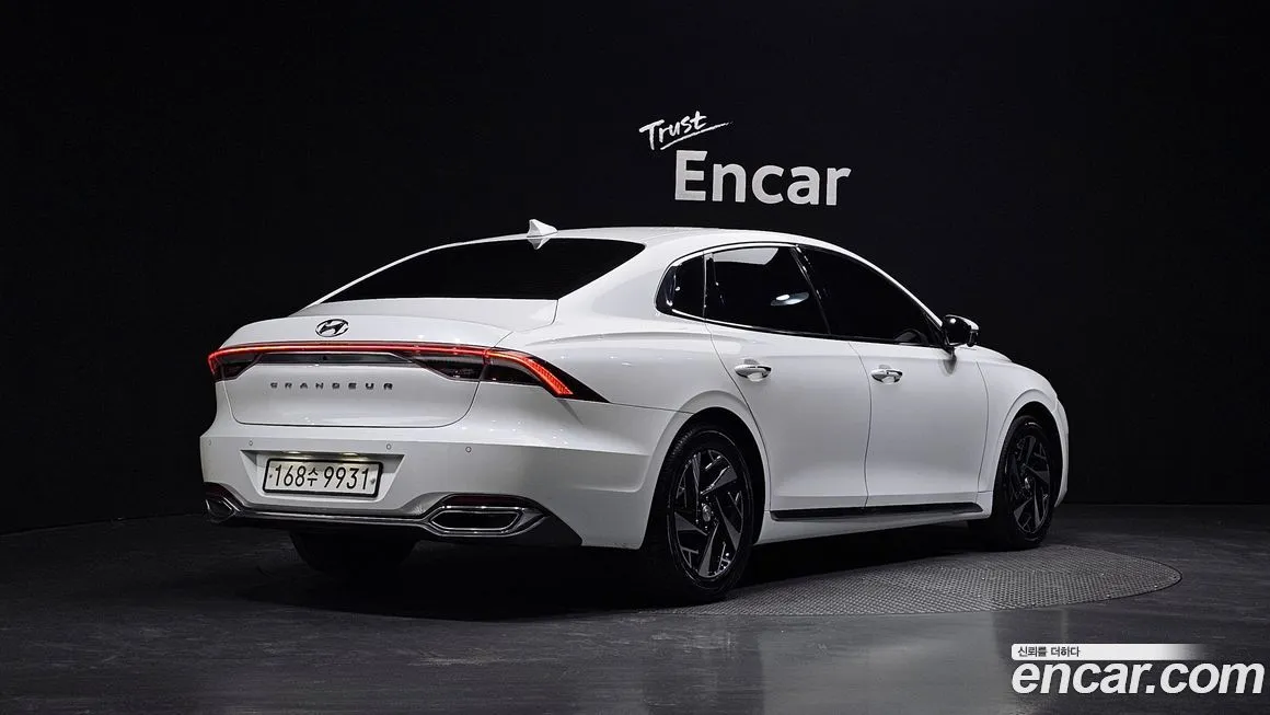 Hyundai Grandeur 2022 из KR, фото 2