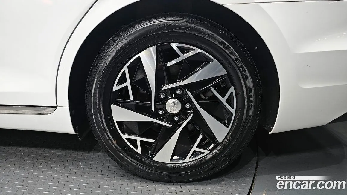 Hyundai Grandeur 2022 из KR, фото 8