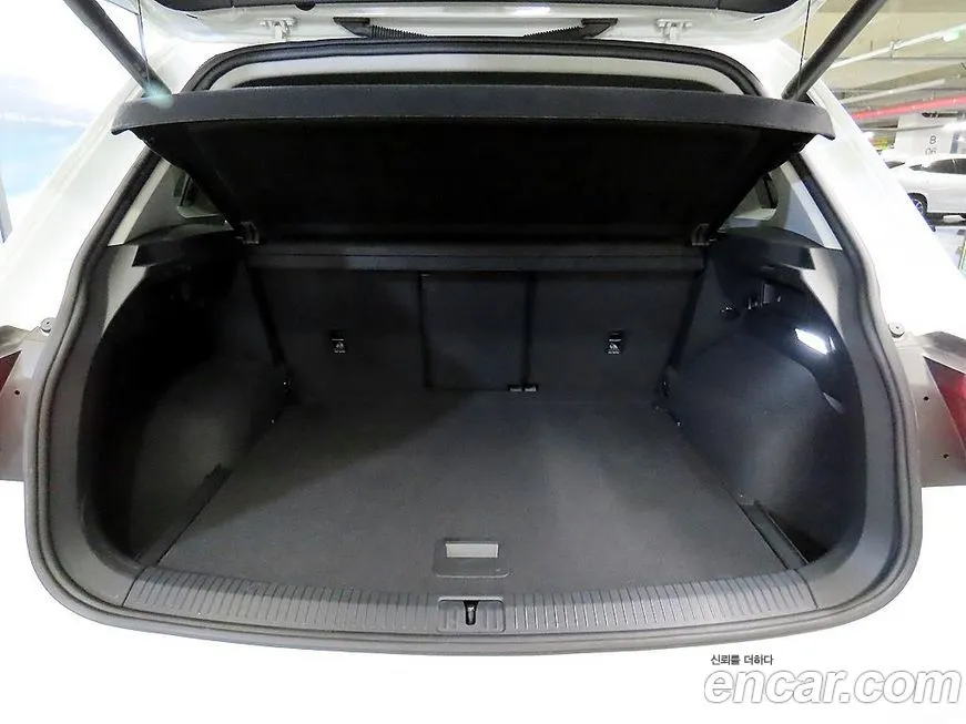 Volkswagen Tiguan 2023 из KR, фото 4