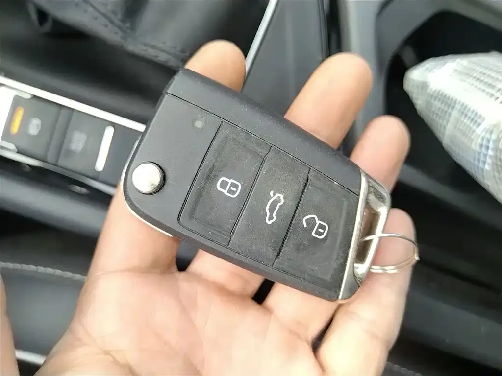 [object Object] Tiguan L 2024 из CN, фото 9