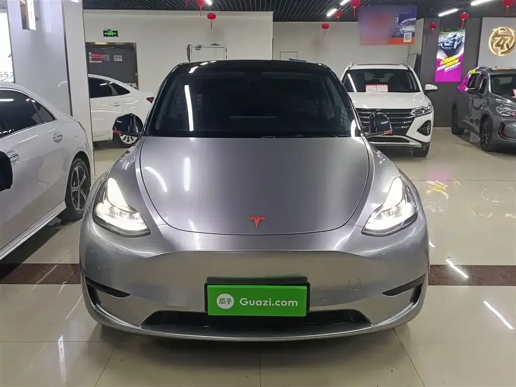 Tesla Model Y 2023 из CN, фото 3