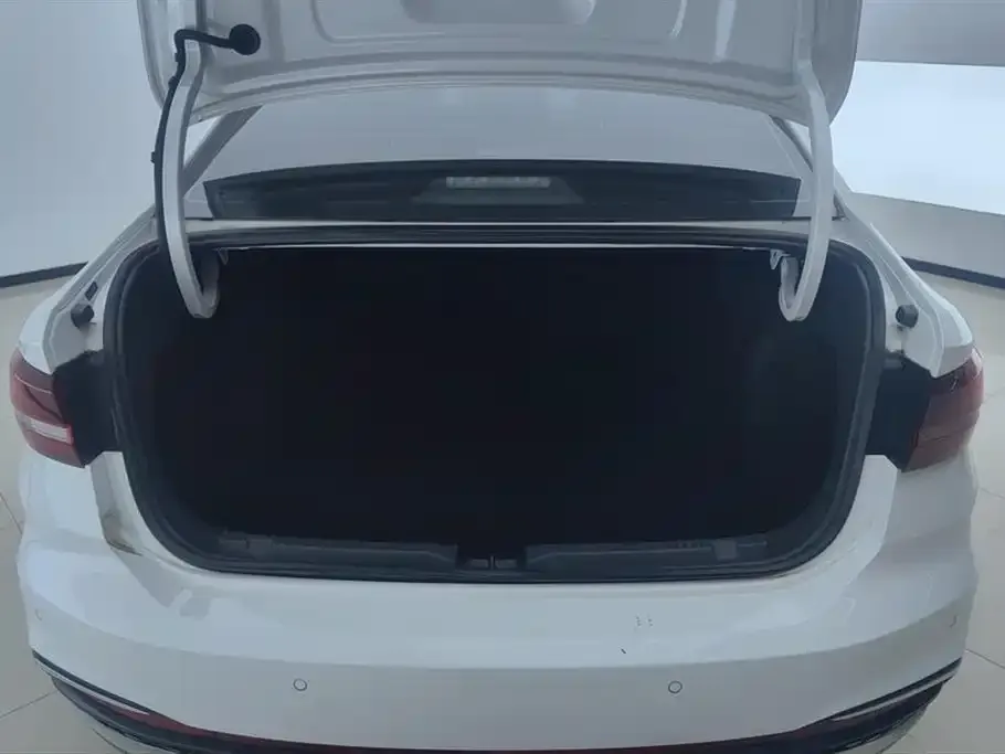 Volkswagen Lavida 2023 из CN, фото 8