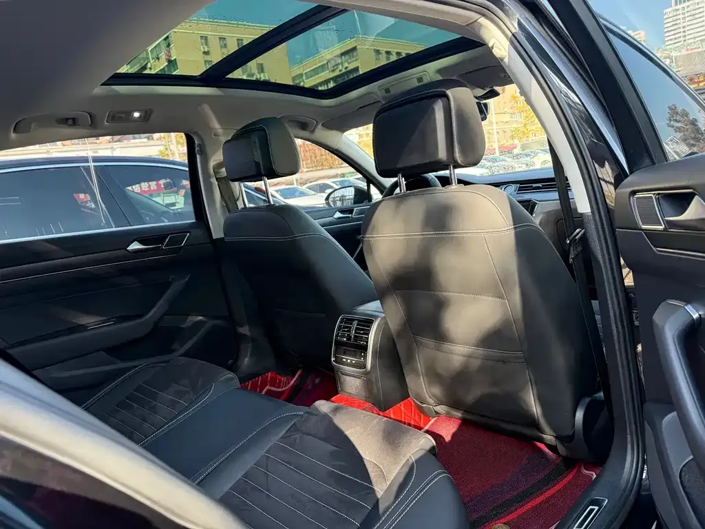 Volkswagen Magotan 2021 из CN, фото 10