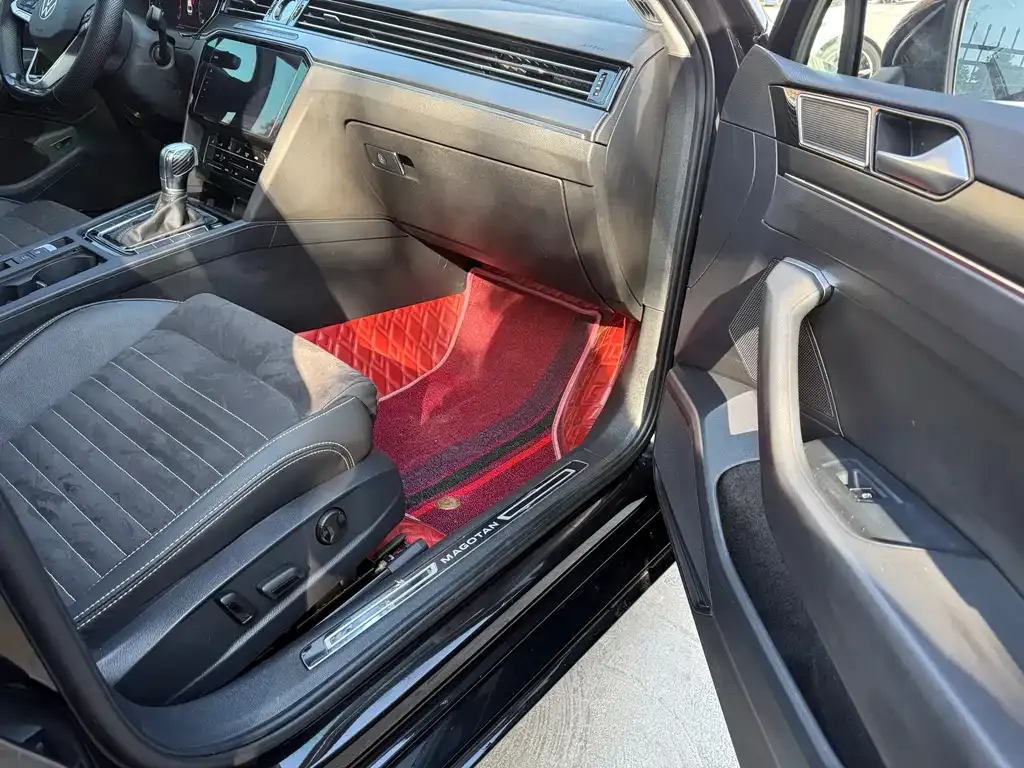Volkswagen Magotan 2021 из CN, фото 8