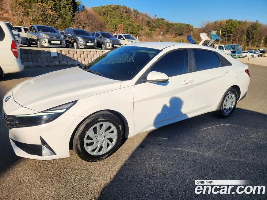 Hyundai AVANTE 2022 из KR, фото 2
