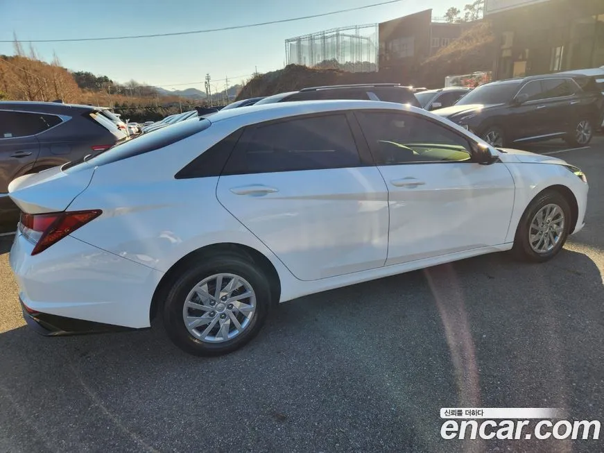 Hyundai AVANTE 2022 из KR, фото 4