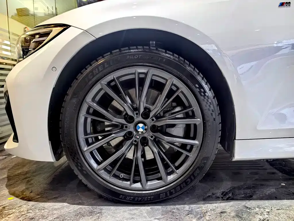 BMW 3 Series 2022 из CN, фото 8