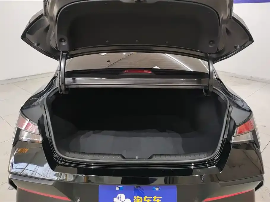 Hyundai Elantra 2025 из CN, фото 7