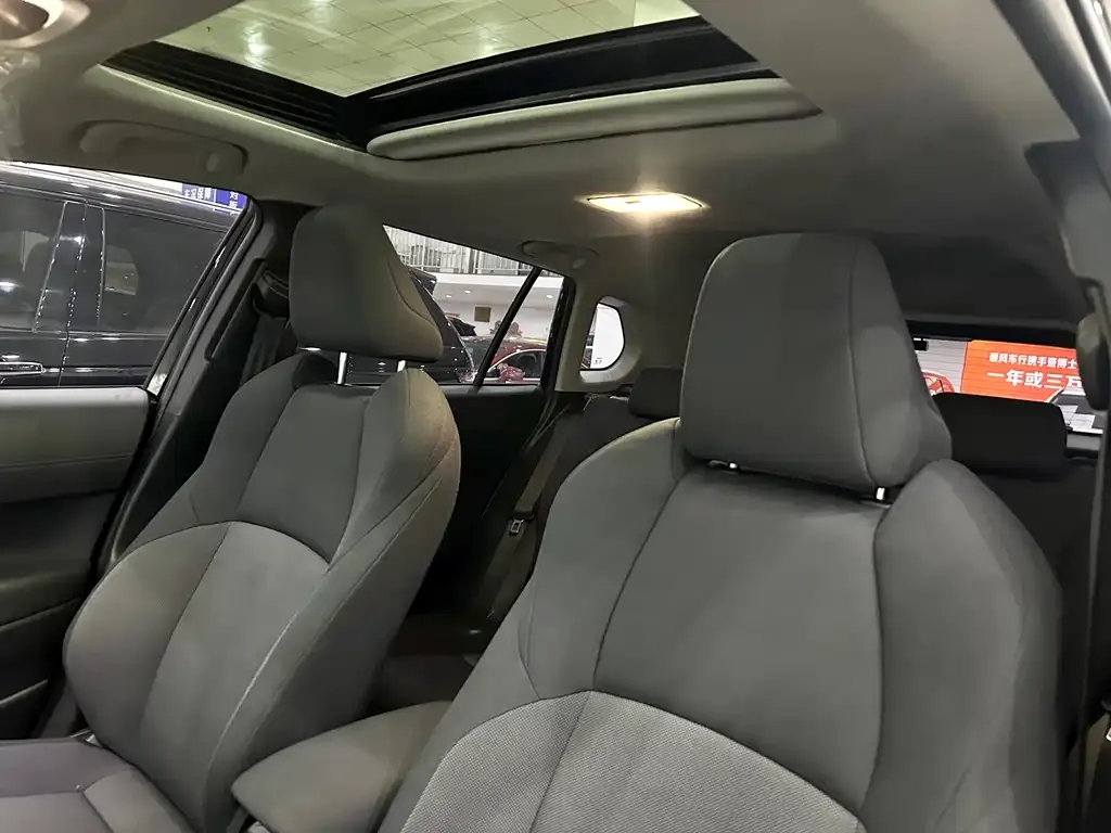 Toyota Frontlander 2023 из CN, фото 5