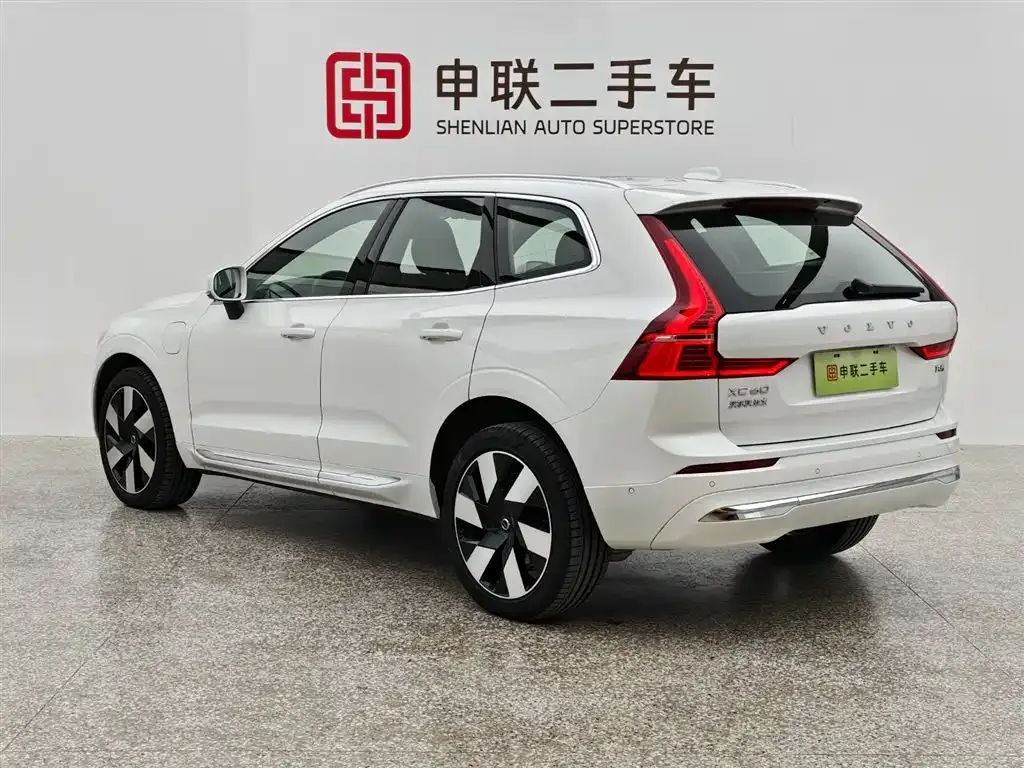 Volvo XC60 PHEV 2024 из CN, фото 6