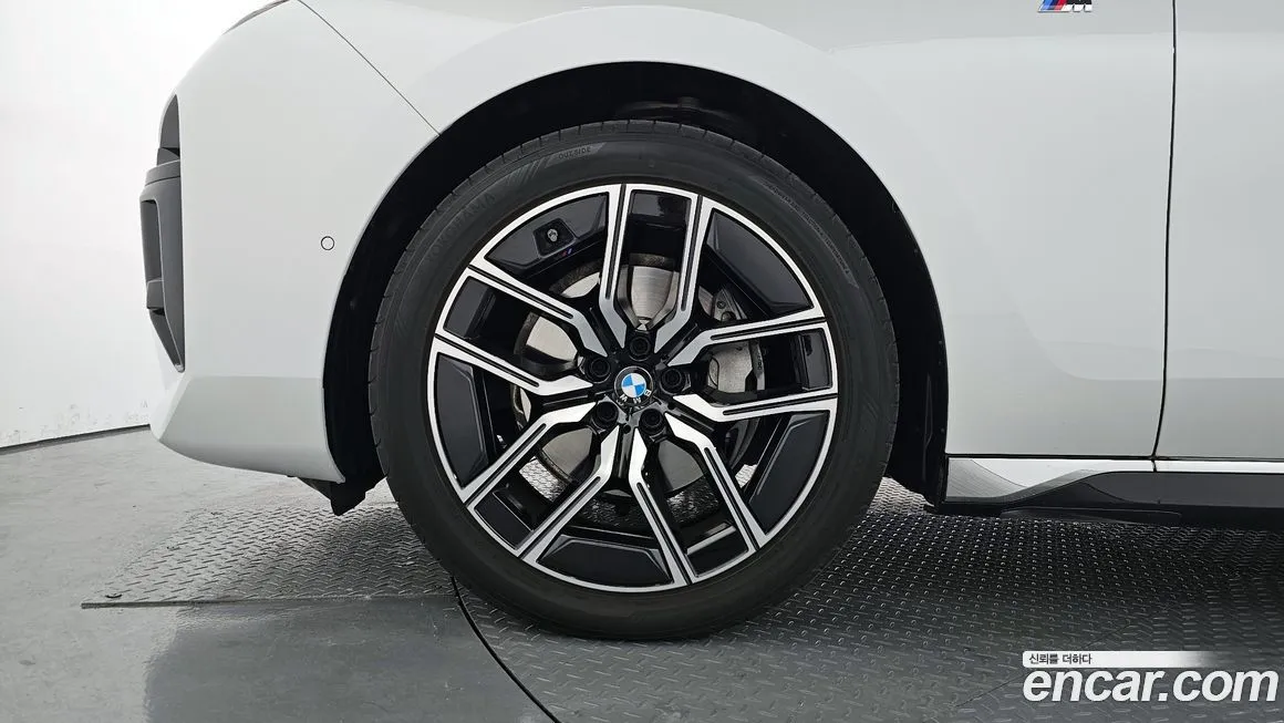 BMW 7-Series 2025 из KR, фото 7