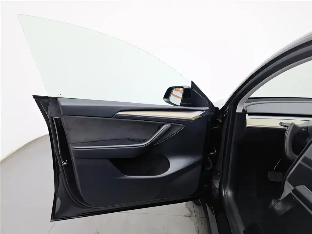 Tesla Model Y 2022 из CN, фото 7