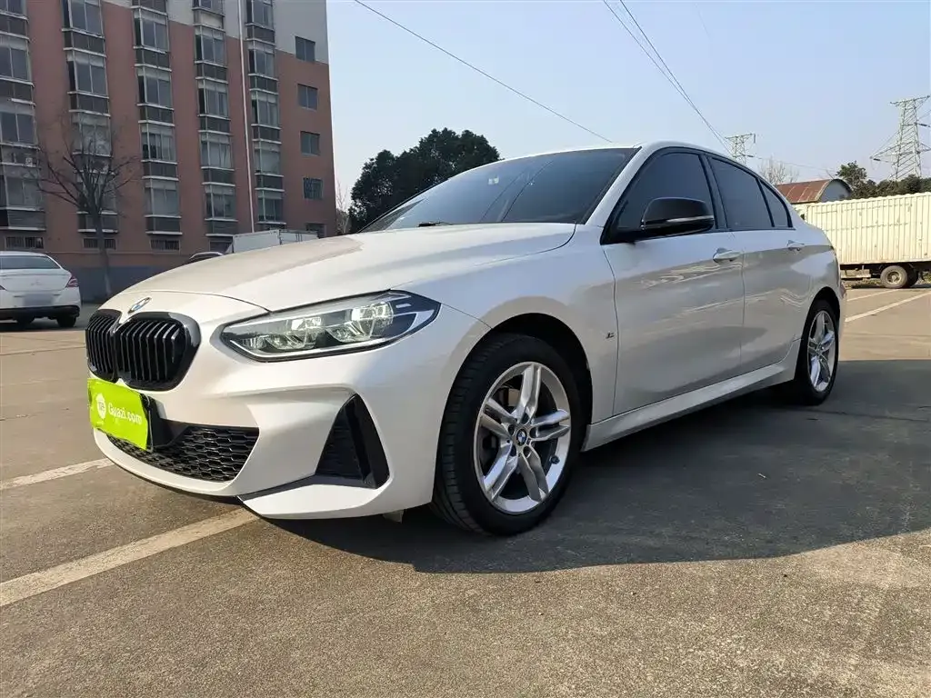 BMW 1 Series 2021 из CN, фото 1