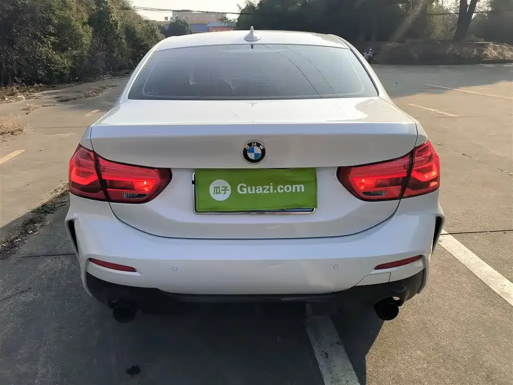 BMW 1 Series 2021 из CN, фото 2