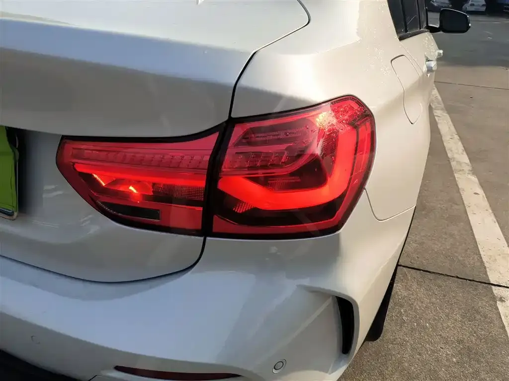 BMW 1 Series 2021 из CN, фото 3