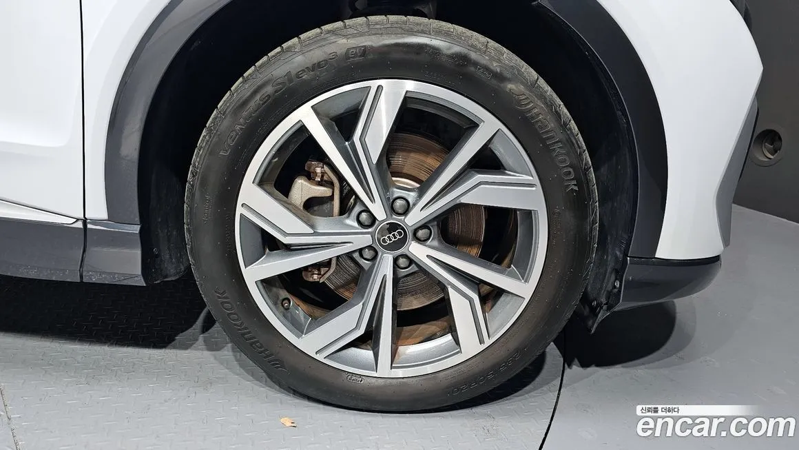 Audi Q4 e-tron 2023 из KR, фото 6