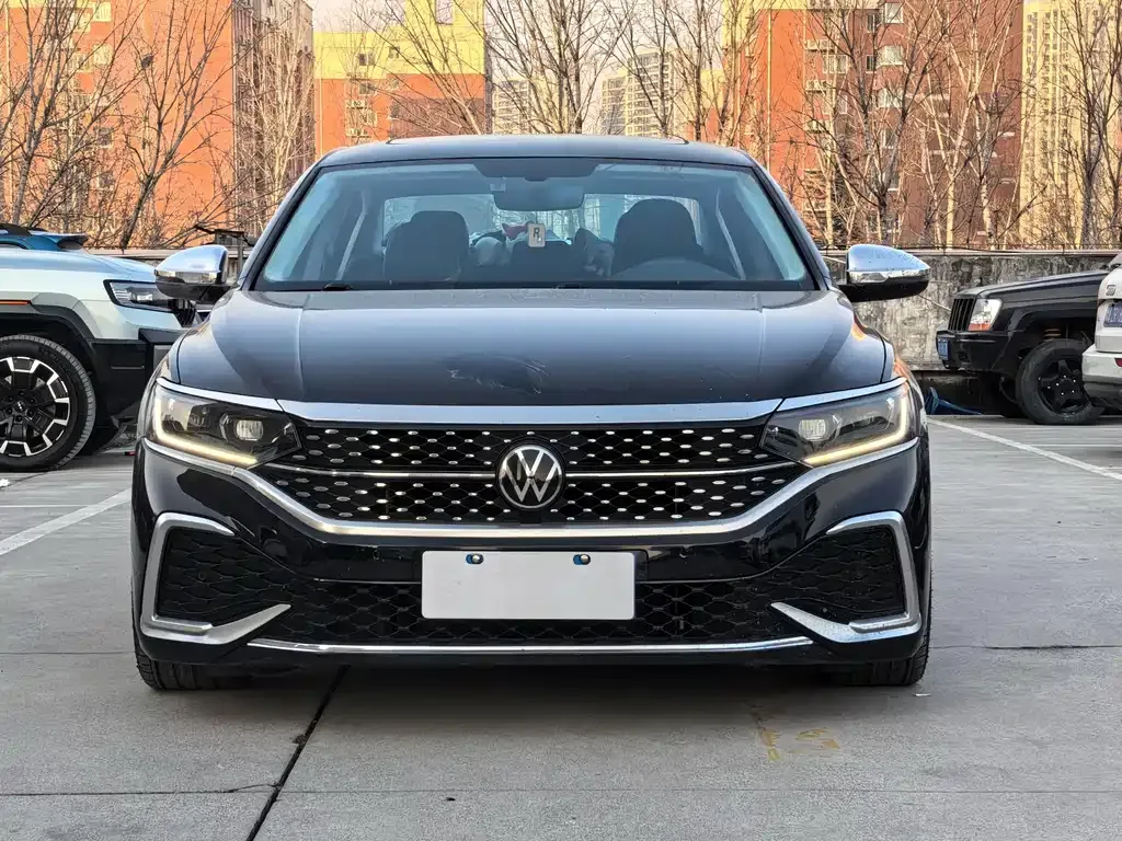 Volkswagen Passat 2023 из CN, фото 6