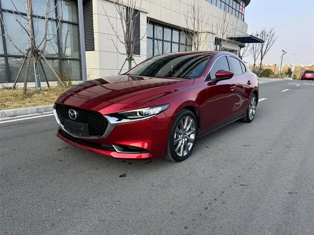 Mazda 3 Axela 2023 из CN, фото 1