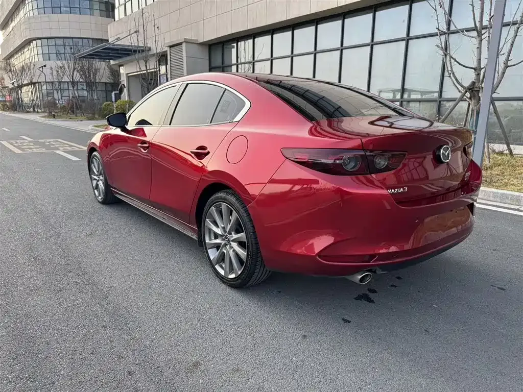 Mazda 3 Axela 2023 из CN, фото 9