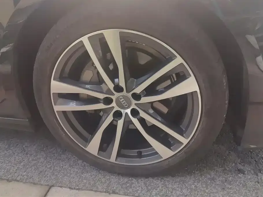 Audi A6L 2021 из CN, фото 3