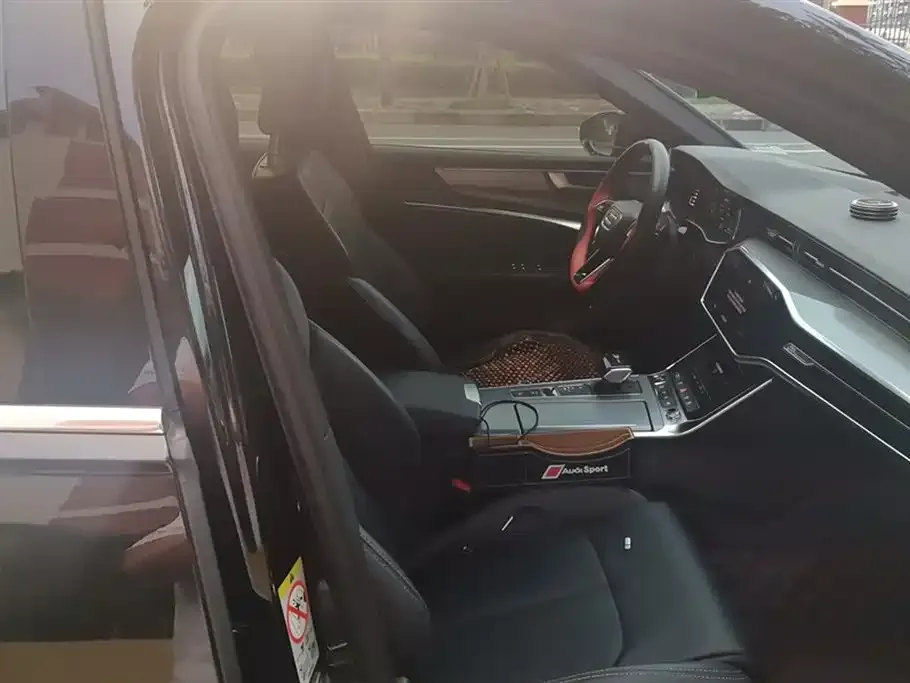 Audi A6L 2021 из CN, фото 4