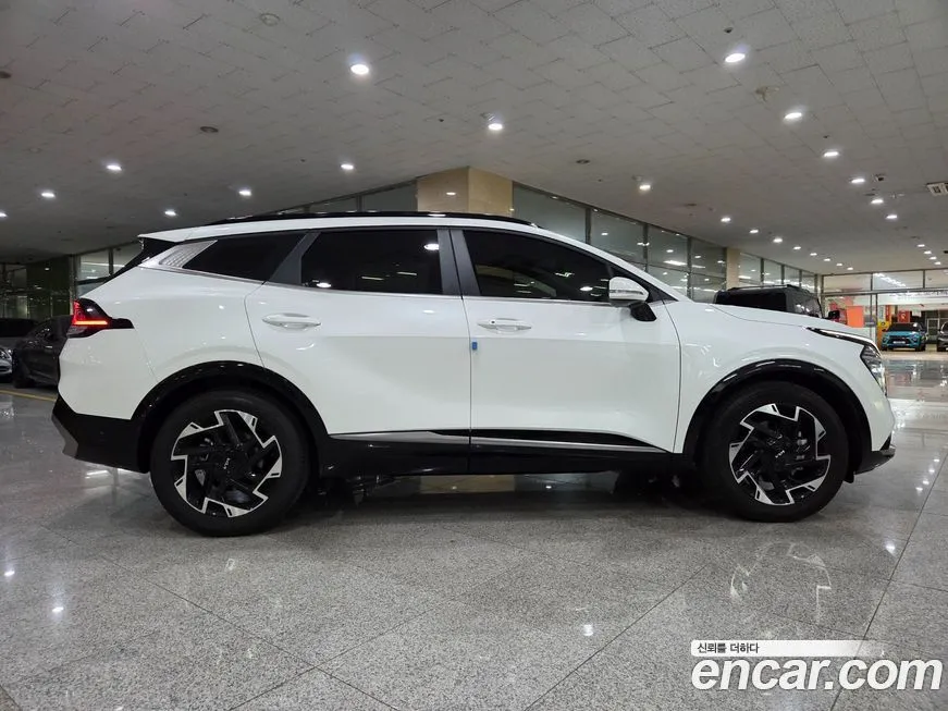 Kia Sportage — фото 6