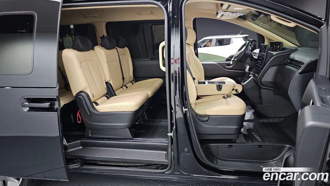 Hyundai Staria 2025 из KR, фото 9