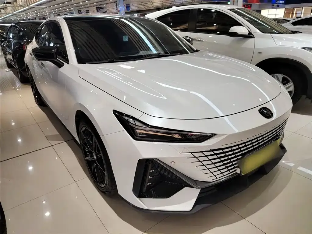 Changan UNI-V 2023 из CN, фото 4